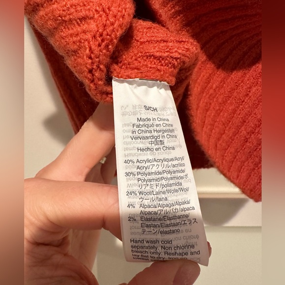 NWT. Madewell sweater. Size small. Red. Rolled Crewneck. - Picture 5 of 5